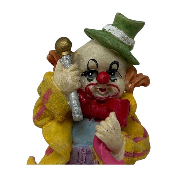 Hand-Painted Resin Clown Figurine Holding Microphone 3.5" Tall Artist Performer - Picture 6 of 12